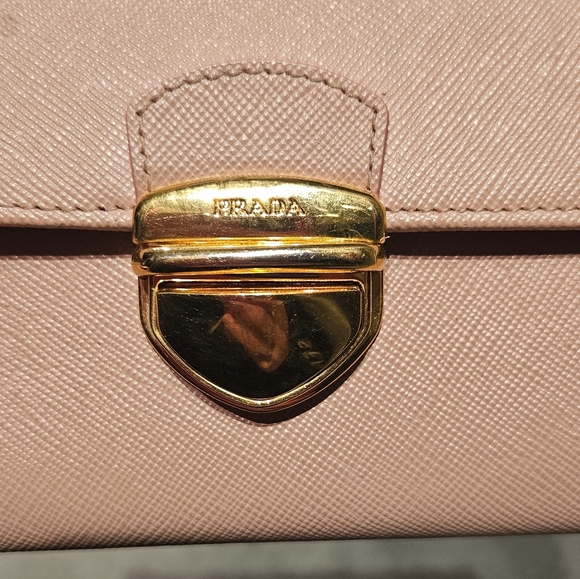 Prada Wallet - Picture 3 of 7